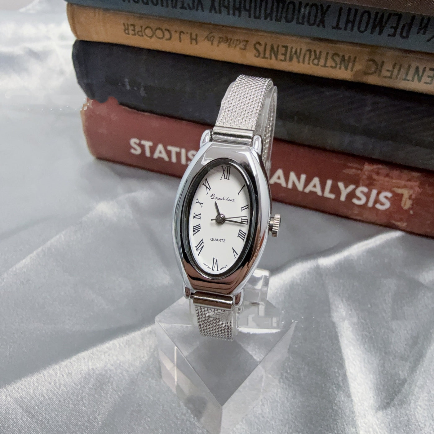 Oval Mesh Belt Retro Golden Simple Graceful Backflow Gold-plated Quartz Watch - Evans creations LLC